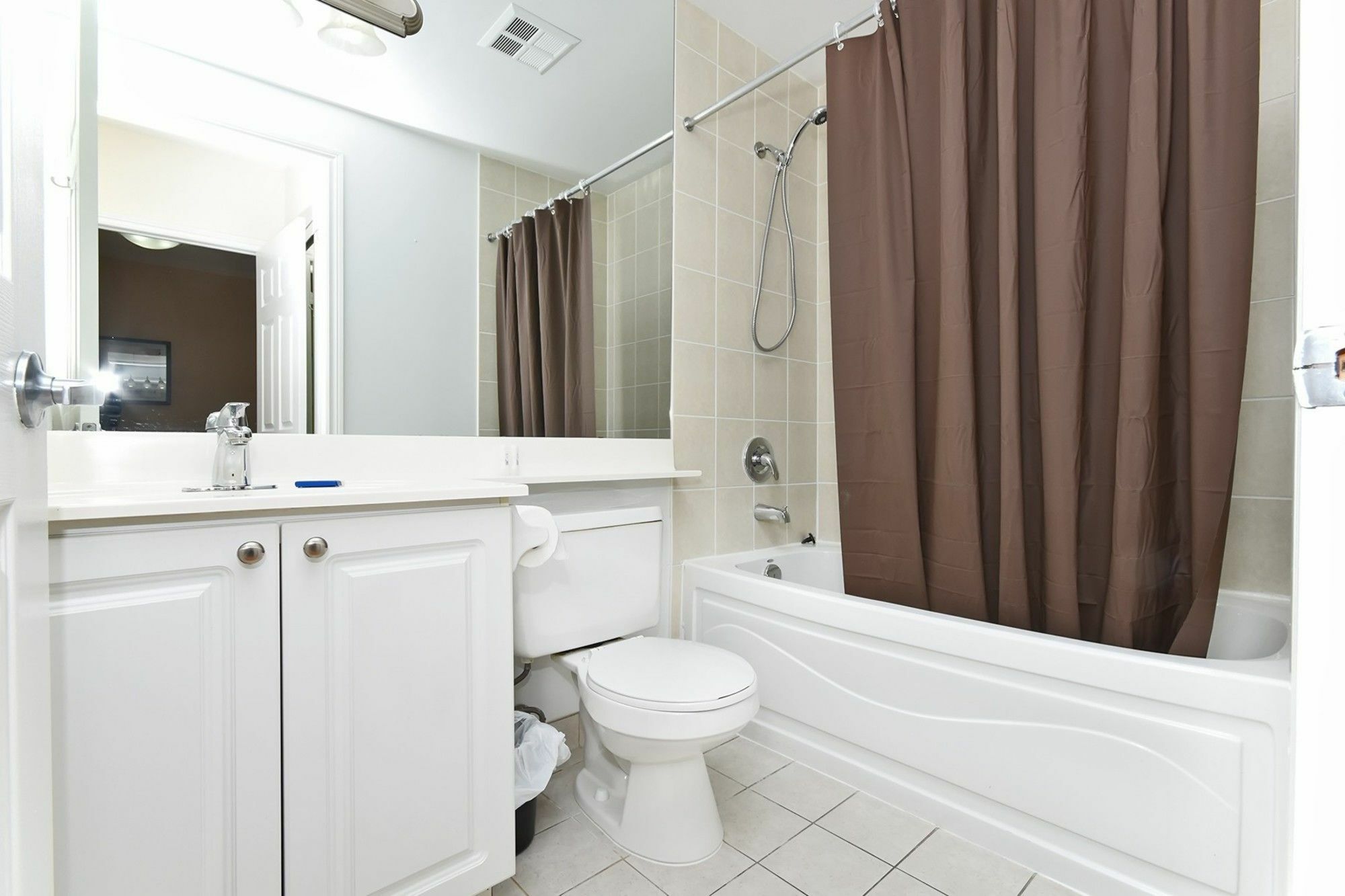 Napa Furnished Rental Apartments Square One Mississauga Exteriör bild